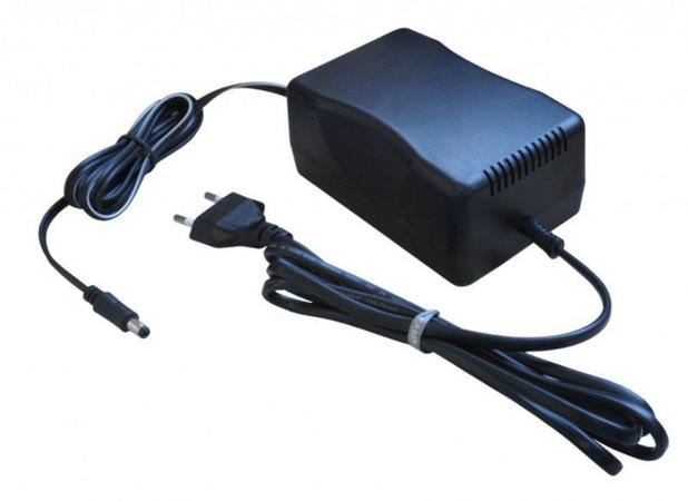 Fonte 2403 24V 3A P4 2,1Mm Cabo Ac Cx Pro - Fontek Menor preço em Fonte 2403 24V 3A P4 2,1Mm Cabo Ac Cx Pro - Fontek