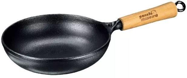 Frigideira Cônica Ferro Fundido Cabo De Madeira Sem Tampa Panela Mineira 18cm Diâmetro Menor preço em Frigideira Cônica Ferro Fundido Cabo De Madeira Sem Tampa Panela Mineira 18cm Diâmetro