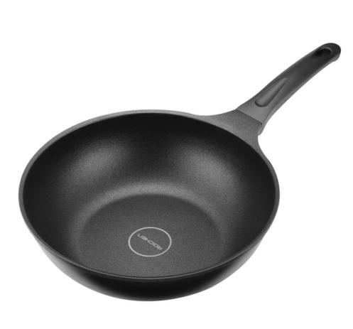 Frigideira Wok em Alumínio Fundido Revestimento Cerâmico Reforçado Roichen Ultra Strong 32 cm 5,60 Litros Preta RUS-32W/P Menor preço em Frigideira Wok em Alumínio Fundido Revestimento Cerâmico Reforçado Roichen Ultra Strong 32 cm 5,60 Litros Preta RUS-32W/P