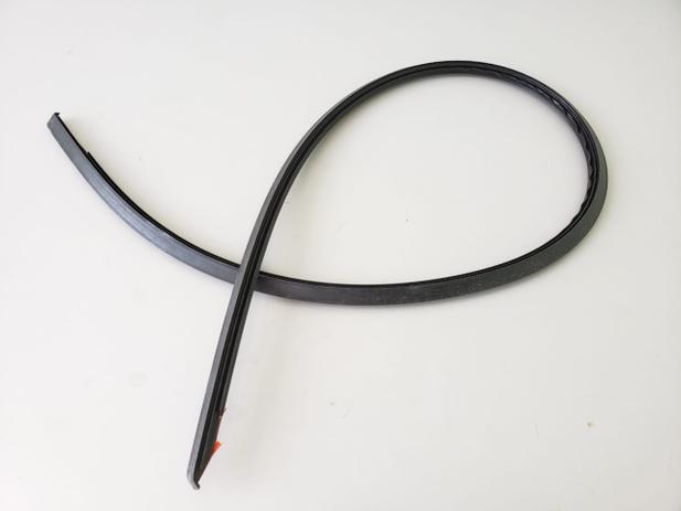 Friso teto le fiat linea 2009-2016 original 100174763 Menor preço em Friso teto le fiat linea 2009-2016 original 100174763