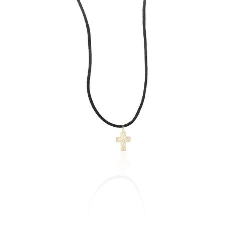 Gargantilha Fio de Seda com Cruz de Ouro 18k ga03554 - Joiasgold Menor preço em Gargantilha Fio de Seda com Cruz de Ouro 18k ga03554 - Joiasgold