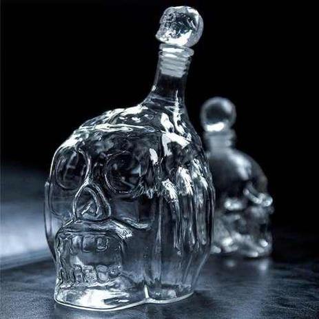 Garrafa Caveira Assustada Vidro Crânio 650ml Whisky Vodka - Importado Menor preço em Garrafa Caveira Assustada Vidro Crânio 650ml Whisky Vodka - Importado