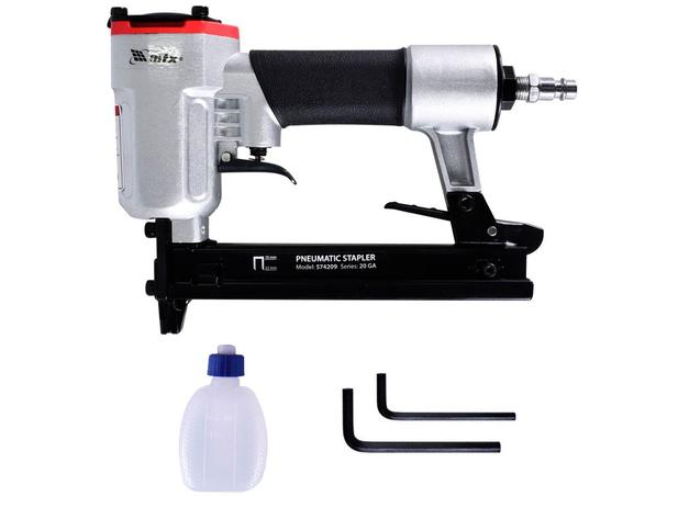 Grampeador Pneumático p/ grampos retangulares 10-22MM - MTX Menor preço em Grampeador Pneumático p/ grampos retangulares 10-22MM - MTX