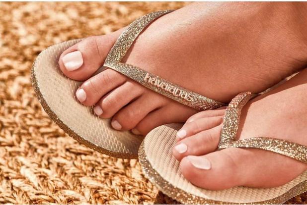 havaiana dourada glitter