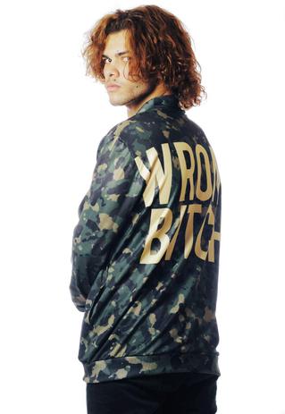 jaqueta bomber camuflada feminina