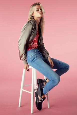 Jaqueta Bomber Feminina Verde Militar - Maria moça Menor preço em Jaqueta Bomber Feminina Verde Militar - Maria moça