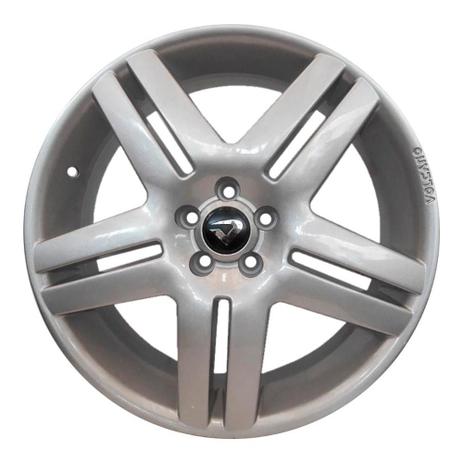Menor preço em Jogo 4 rodas Volcano Long Beach Golf aro 18 5X112  prata tala 6 ET 38