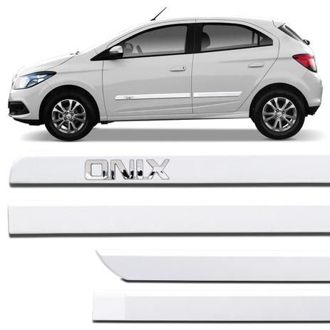 Jogo de Friso Lateral Chevrolet Onix 2012 a 2018 Branco Puro Grafia Cromada Alto Relevo - Nk brasil Menor preço em Jogo de Friso Lateral Chevrolet Onix 2012 a 2018 Branco Puro Grafia Cromada Alto Relevo - Nk brasil