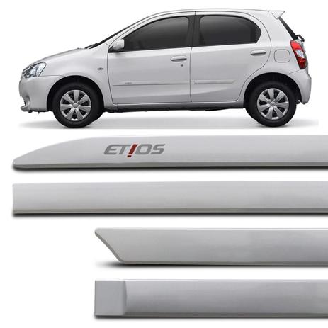 Menor preço em Jogo De Friso Lateral Facão Etios Hatch Sedan 2012 A 2019 Prata Premium Com Grafia Tipo Borrachão - Zp