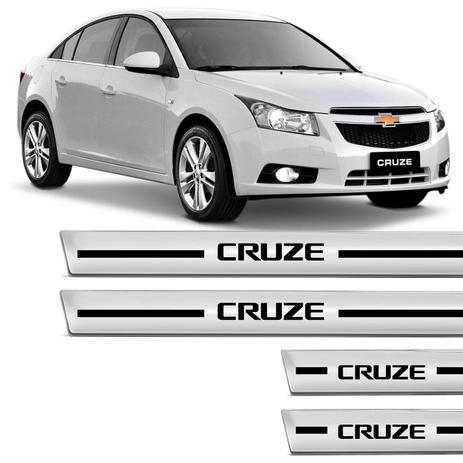 Jogo de Soleira Resinada Chevrolet Cruze 2011 a 2018 4 Peças com Grafia Excelente Fixação - Resitank Menor preço em Jogo de Soleira Resinada Chevrolet Cruze 2011 a 2018 4 Peças com Grafia Excelente Fixação - Resitank
