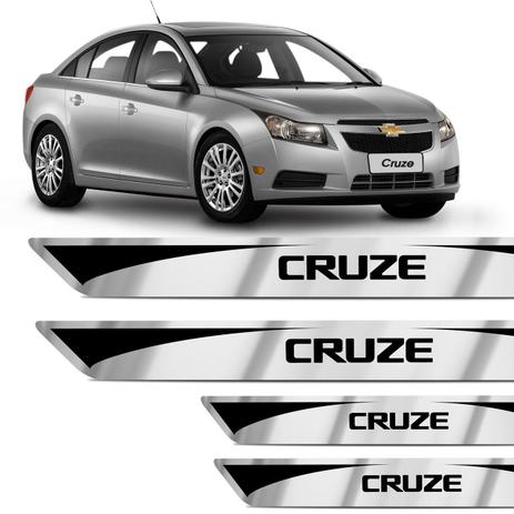 Jogo de Soleira Resinada Cruze Hatch Sedan 12 a 18 com Grafia Escovado Excelente Fixação - Resitank Menor preço em Jogo de Soleira Resinada Cruze Hatch Sedan 12 a 18 com Grafia Escovado Excelente Fixação - Resitank