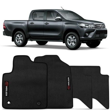 Jogo de Tapete Borracha PVC Hilux Cabine Dupla 2016 2017 2018 Preto Bordado 4 Peças - Flash Menor preço em Jogo de Tapete Borracha PVC Hilux Cabine Dupla 2016 2017 2018 Preto Bordado 4 Peças - Flash