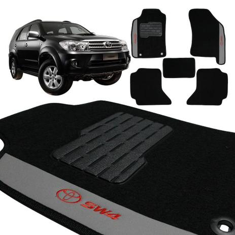 Jogo de Tapete Carpete Hilux SW4 2005 a 2012 Preto Bordado 5 Pçs - Ecotap Menor preço em Jogo de Tapete Carpete Hilux SW4 2005 a 2012 Preto Bordado 5 Pçs - Ecotap