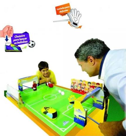 Jogo esportivo gol a gol evolution com chuteira para arremessar a bola - Adijomar Menor preço em Jogo esportivo gol a gol evolution com chuteira para arremessar a bola - Adijomar