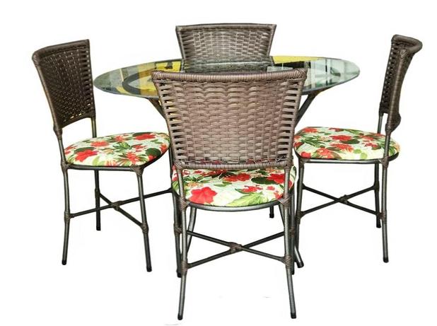 Menor preço em Jogo Mesa Redonda Salina Tampo De Vidro E 4 Cadeiras Gramado - Famais Móveis