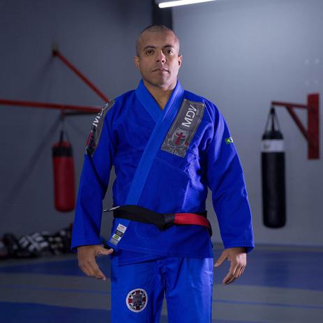 Kimono Para Jiu Jitsu MDV Trançado Pesado Azul A1 Menor preço em Kimono Para Jiu Jitsu MDV Trançado Pesado Azul A1