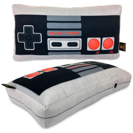 Kit 2 Almofadas Gamer Inspiradas no Controle de Video Game NES - Camaleão preto Menor preço em Kit 2 Almofadas Gamer Inspiradas no Controle de Video Game NES - Camaleão preto