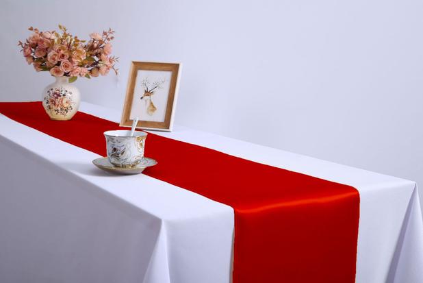 Kit 2 Caminho Trilho Mesa Em Cetim Seda Vermelho 1,50x0,40 - Confecções Elba Menor preço em Kit 2 Caminho Trilho Mesa Em Cetim Seda Vermelho 1,50x0,40 - Confecções Elba