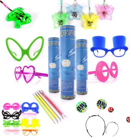 Kit 35 Óculos + 30 tiaras + 100 Pulseiras Neon + 25 Colar Pisca - Aluá festas Menor preço em Kit 35 Óculos + 30 tiaras + 100 Pulseiras Neon + 25 Colar Pisca - Aluá festas