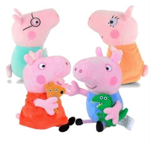 Kit 4 pelúcias - família da peppa pig Menor preço em Kit 4 pelúcias - família da peppa pig