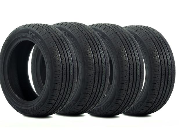 Kit 4 Pneus 205/55 Zr16 Frc16 Saferich - Saf0001 Menor preço em Kit 4 Pneus 205/55 Zr16 Frc16 Saferich - Saf0001
