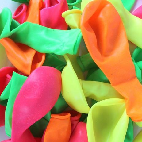 Kit 50 Bexiga Neon 20 Colares Pisca 20 Anéis Pisca - Aluá festas Menor preço em Kit 50 Bexiga Neon 20 Colares Pisca 20 Anéis Pisca - Aluá festas