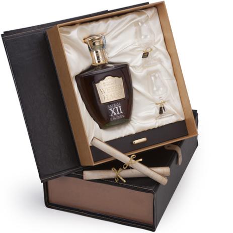 Kit Cachaça Weber Haus 12 anos Extra Premium lote 48 750ml + 2 Taças + embalagem especial - Shop quality Menor preço em Kit Cachaça Weber Haus 12 anos Extra Premium lote 48 750ml + 2 Taças + embalagem especial - Shop quality
