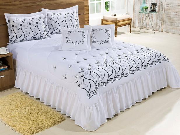 Kit Cobre Leito Casal Padrão Desejos 07 Peças Bordado Colcha - Branco com Preto - Finos enxovais é boa?