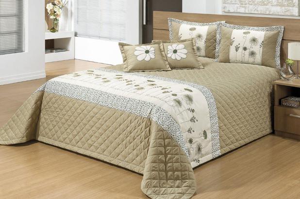 Kit Cobre Leito Casal Queen Paris Bordado 7 Peças Colcha - Cáqui - Finos enxovais Menor preço em Kit Cobre Leito Casal Queen Paris Bordado 7 Peças Colcha - Cáqui - Finos enxovais