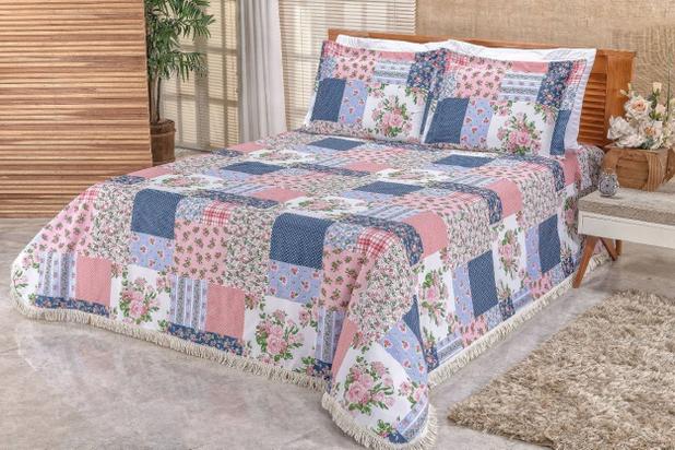 Kit Cobre Leito La Bella Floral Solteiro 2 Peças Patchwork Rosa - Home fernandes Menor preço em Kit Cobre Leito La Bella Floral Solteiro 2 Peças Patchwork Rosa - Home fernandes