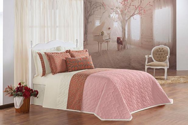 Kit Cobre Leito Monarca Casal Queen Rosa Tecido Dupla Face Misto 07 Peças Novo - Decorativa Menor preço em Kit Cobre Leito Monarca Casal Queen Rosa Tecido Dupla Face Misto 07 Peças Novo - Decorativa