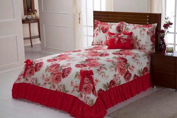 Kit Colcha Cobre Leito Sem Matelar Casal Padrão 05 Peças Laila Floral Bouquet Vermelho - Aquarela é boa?