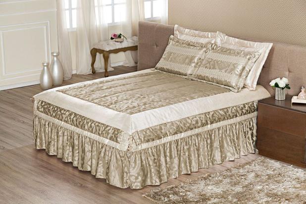 Kit Colcha Vitória Casal Queen Prata Tecido Jacquard 07 Peças Moderna - Decorativa Menor preço em Kit Colcha Vitória Casal Queen Prata Tecido Jacquard 07 Peças Moderna - Decorativa