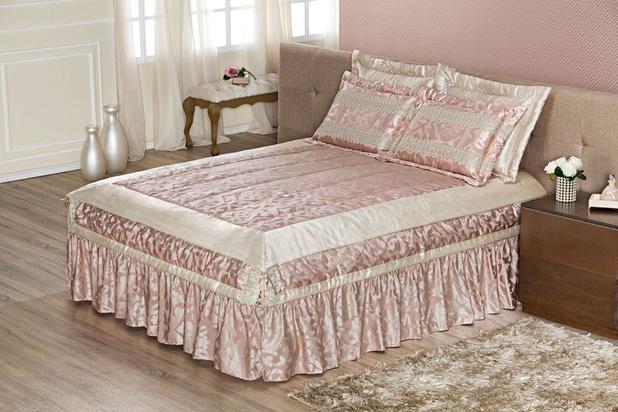Kit Colcha Vitória Casal Queen Rosa Tecido Jacquard 07 Peças Moderna - Decorativa Menor preço em Kit Colcha Vitória Casal Queen Rosa Tecido Jacquard 07 Peças Moderna - Decorativa