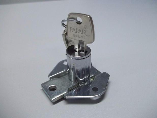 Kit com 10 Cilindros Fechadura Gaveta Armário Papaiz - 861/31 Menor preço em Kit com 10 Cilindros Fechadura Gaveta Armário Papaiz - 861/31