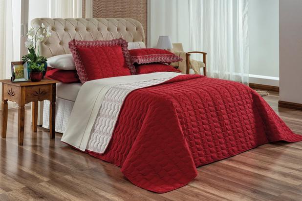 Kit Coordenado Cobre Leito Super King Jardine 3 Peças Vermelho e Palha - Home fernandes Menor preço em Kit Coordenado Cobre Leito Super King Jardine 3 Peças Vermelho e Palha - Home fernandes