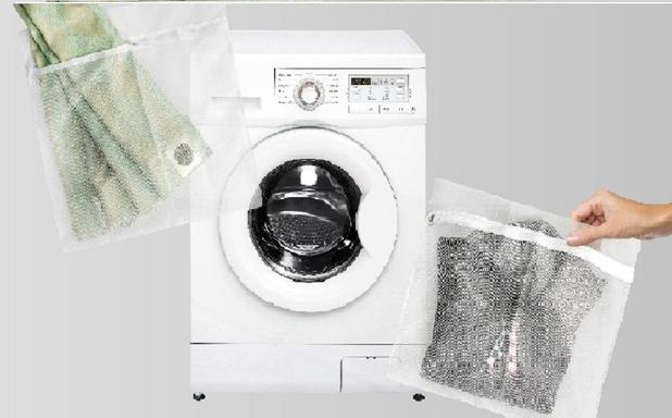 Kit de 2 Sacos Para Lavar Roupas Adomes M3090 P e M Branco Menor preço em Kit de 2 Sacos Para Lavar Roupas Adomes M3090 P e M Branco