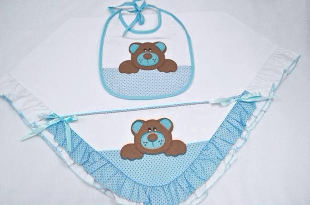 Kit de Manta de Malha c/ Babador Família Urso Azul - 2 peças - I9 baby Menor preço em Kit de Manta de Malha c/ Babador Família Urso Azul - 2 peças - I9 baby
