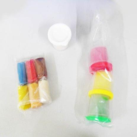Kit de Massinha Mesa Com Acessorios Modelar Sorveteria 4 Potes 365g Brinquedo Infantil (SPI17185) - Color clay é boa?