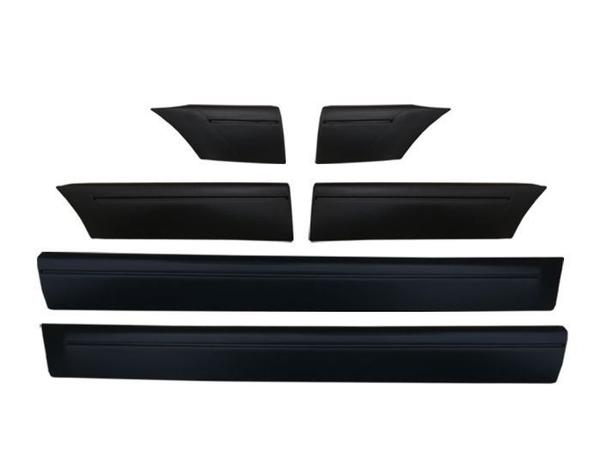 Kit Friso Borr Lat Gol Saveiro Parati 87 a 95 Quadrado 12cm Preto - Volkswagen Menor preço em Kit Friso Borr Lat Gol Saveiro Parati 87 a 95 Quadrado 12cm Preto - Volkswagen
