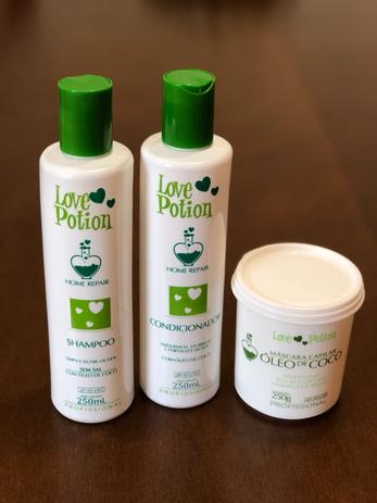 Kit Love Potion Shampoo Condicionador e Máscara óleo de Coco 3 produtos Menor preço em Kit Love Potion Shampoo Condicionador e Máscara óleo de Coco 3 produtos