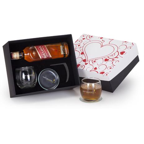 Kit Love + Whisky + 2 copos + 2 porta copos - Shop quality é boa?