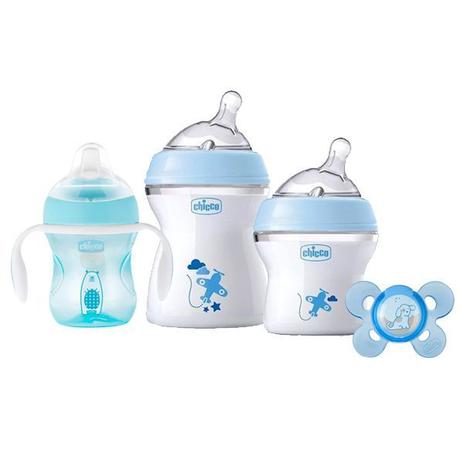Kit Mamadeiras Chicco 150ml e 250ml, Chupeta e Copo Azul Menor preço em Kit Mamadeiras Chicco 150ml e 250ml, Chupeta e Copo Azul