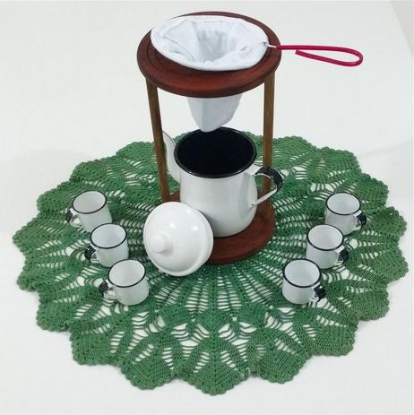 Kit Mancebo Coador em Madeira Com Bule e Canecas 70ml Branco Esmaltado - Metallouça Menor preço em Kit Mancebo Coador em Madeira Com Bule e Canecas 70ml Branco Esmaltado - Metallouça