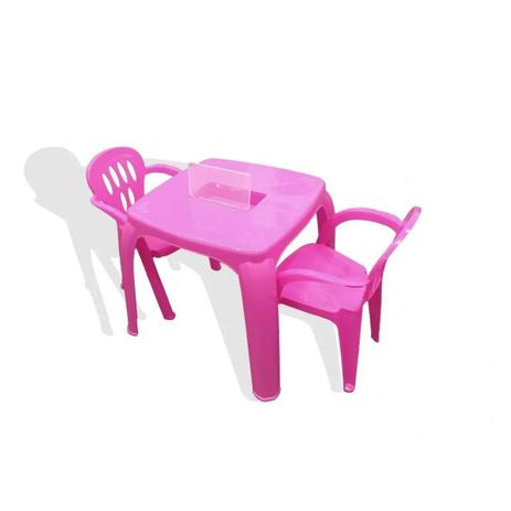 Kit mesa infantil com estojo rosa + 2 cadeiras usual rosa é boa?