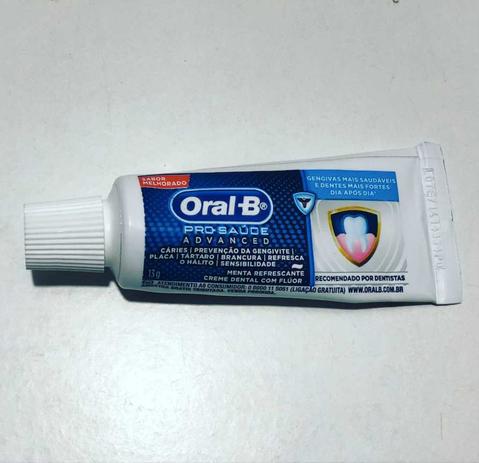 Kit Mini Creme Dental Advanced Viagem 13g c/20 - Oral-B Menor preço em Kit Mini Creme Dental Advanced Viagem 13g c/20 - Oral-B