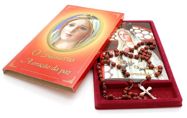 Kit O Rosário A Oração da Paz Livro + Terço - Lumen Menor preço em Kit O Rosário A Oração da Paz Livro + Terço - Lumen