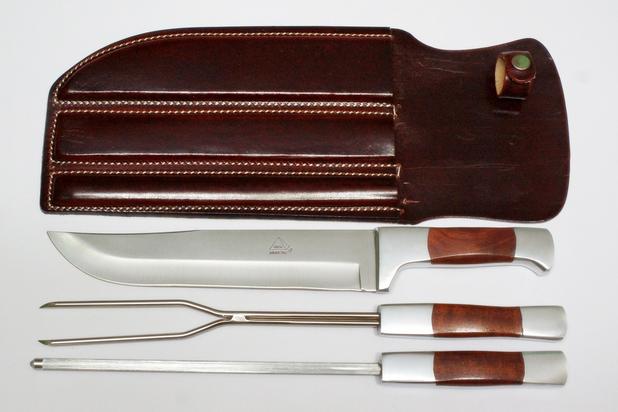 Kit para Churrasco Artesanal com Faca, Garfo e Chaira em aço Inox Bainha em couro - Inox barretos Menor preço em Kit para Churrasco Artesanal com Faca, Garfo e Chaira em aço Inox Bainha em couro - Inox barretos