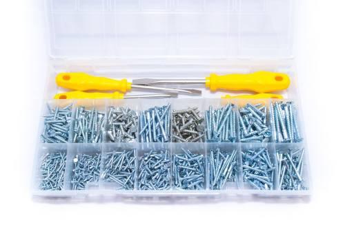 Kit Praticidade com 1185 Parafusos para Madeira e Chaves de Fenda - Kit parafusos é boa?