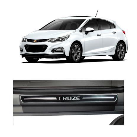 Kit Soleira Chevrolet Cruze Elegance Premium 2012 a 2015 4 Portas - Np Menor preço em Kit Soleira Chevrolet Cruze Elegance Premium 2012 a 2015 4 Portas - Np